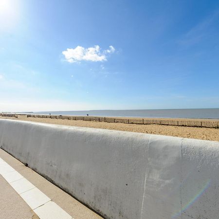 Appartement T2 A 50M De La Plage, Balcon, Wifi, Tout Confort, 4 Pers, Chatelaillon-Plage - Fr-1-535-9 エクステリア 写真